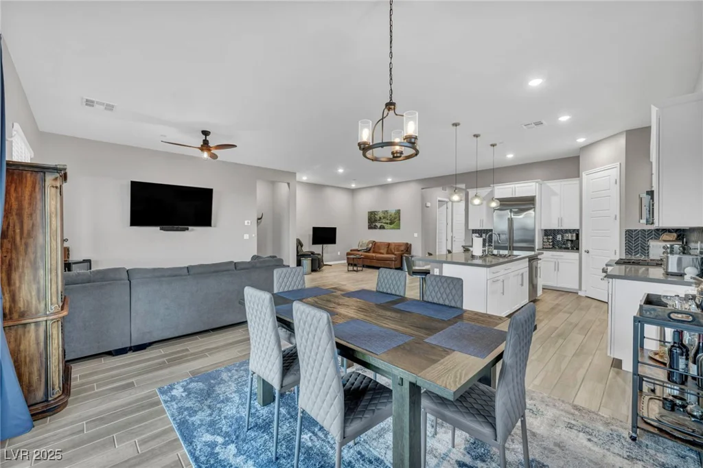 928 Calluna Hills, Las Vegas, NV 89138