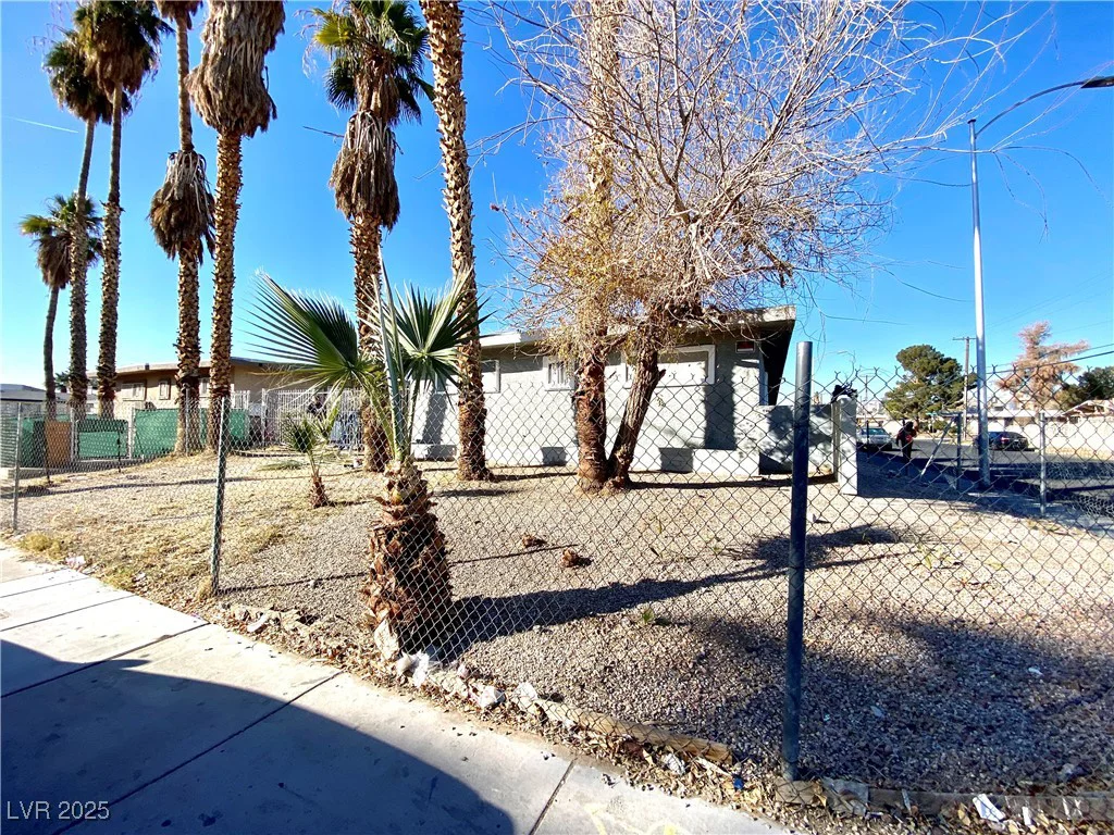 99 21st, Las Vegas, NV 89101