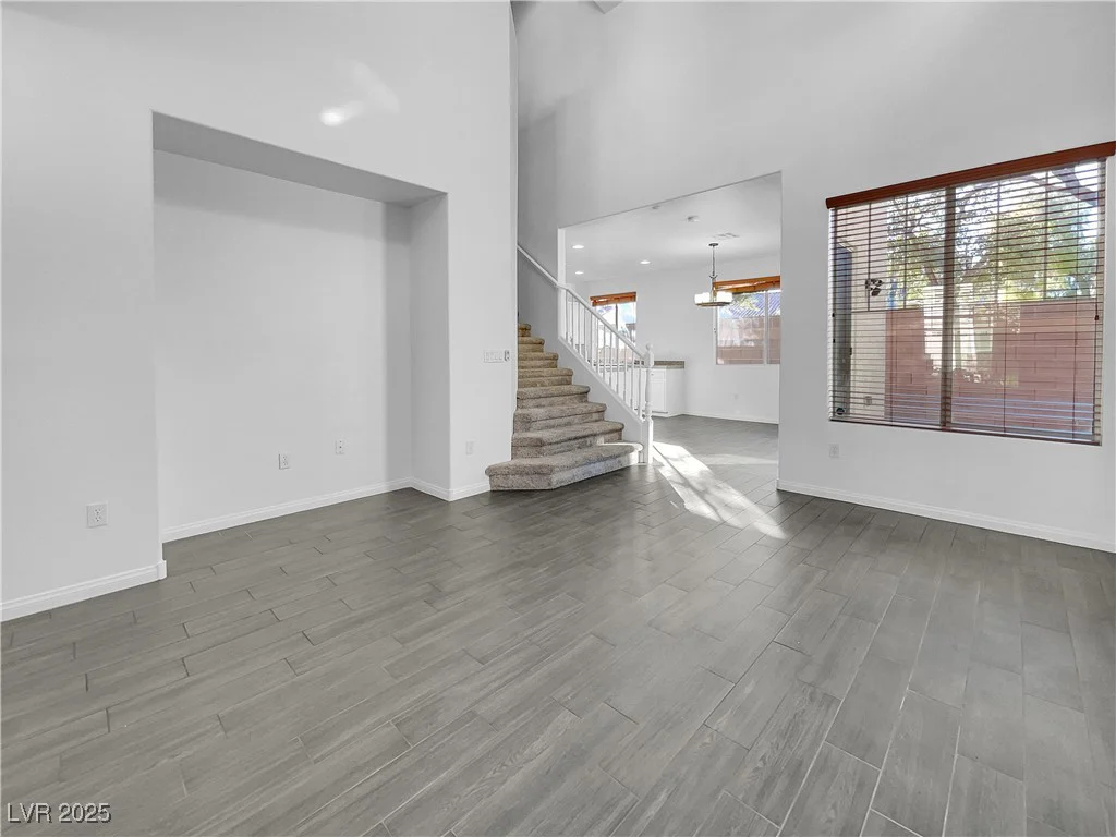 7627 Alexander Hills, Las Vegas, NV 89139