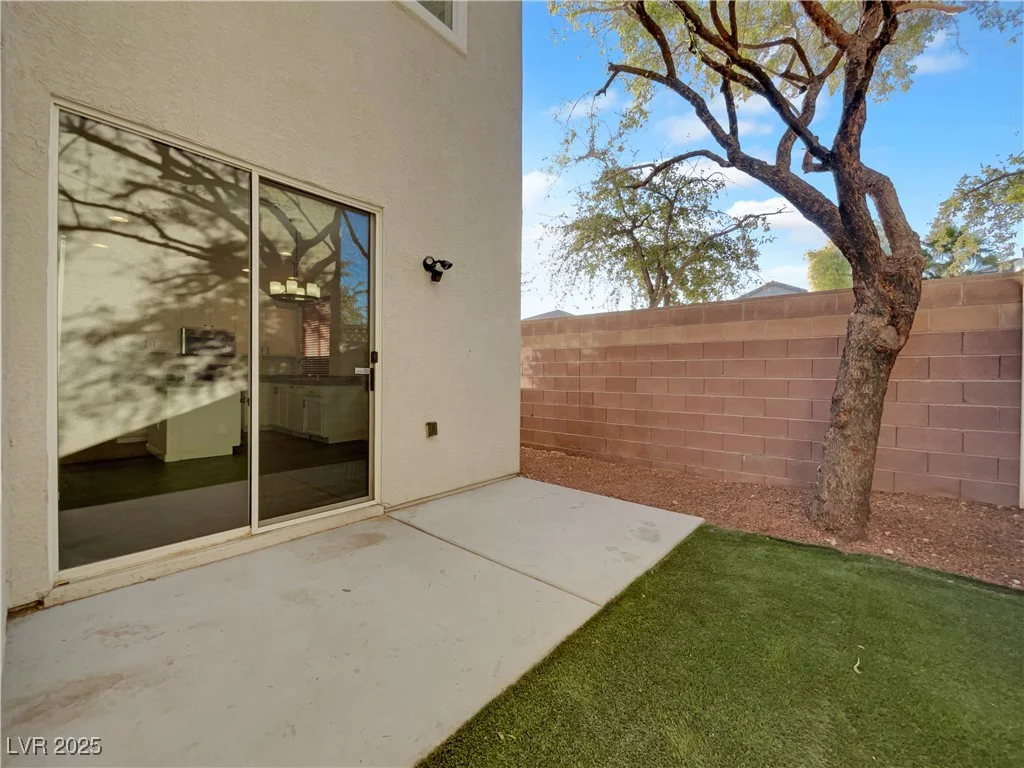 7627 Alexander Hills, Las Vegas, NV 89139