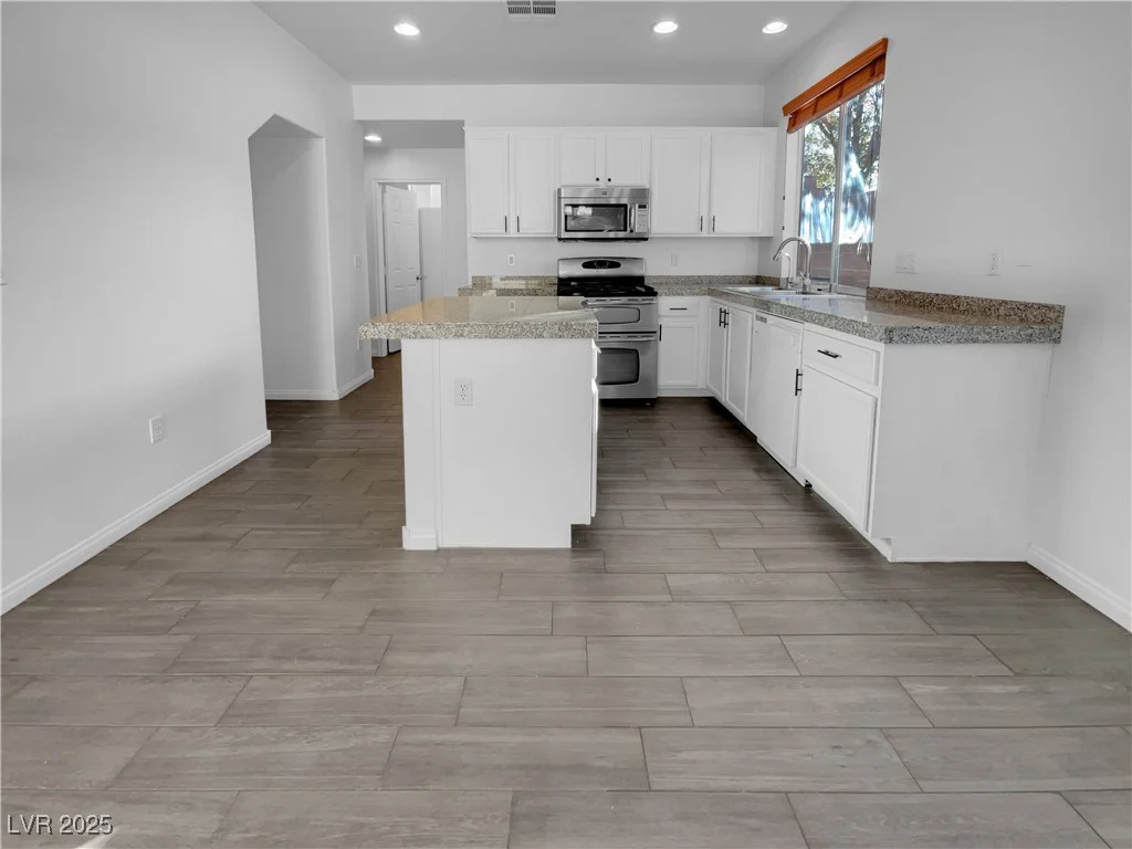 7627 Alexander Hills, Las Vegas, NV 89139