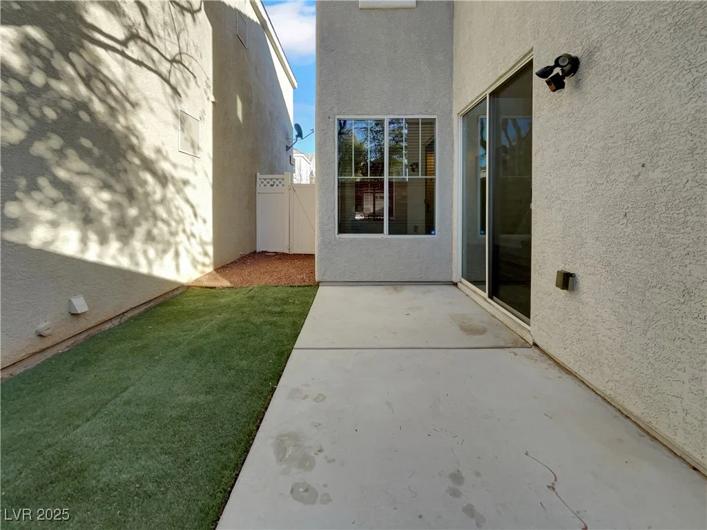 7627 Alexander Hills, Las Vegas, NV 89139