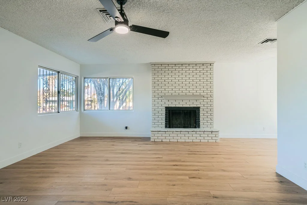 200 Rancho Vista, Las Vegas, NV 89106