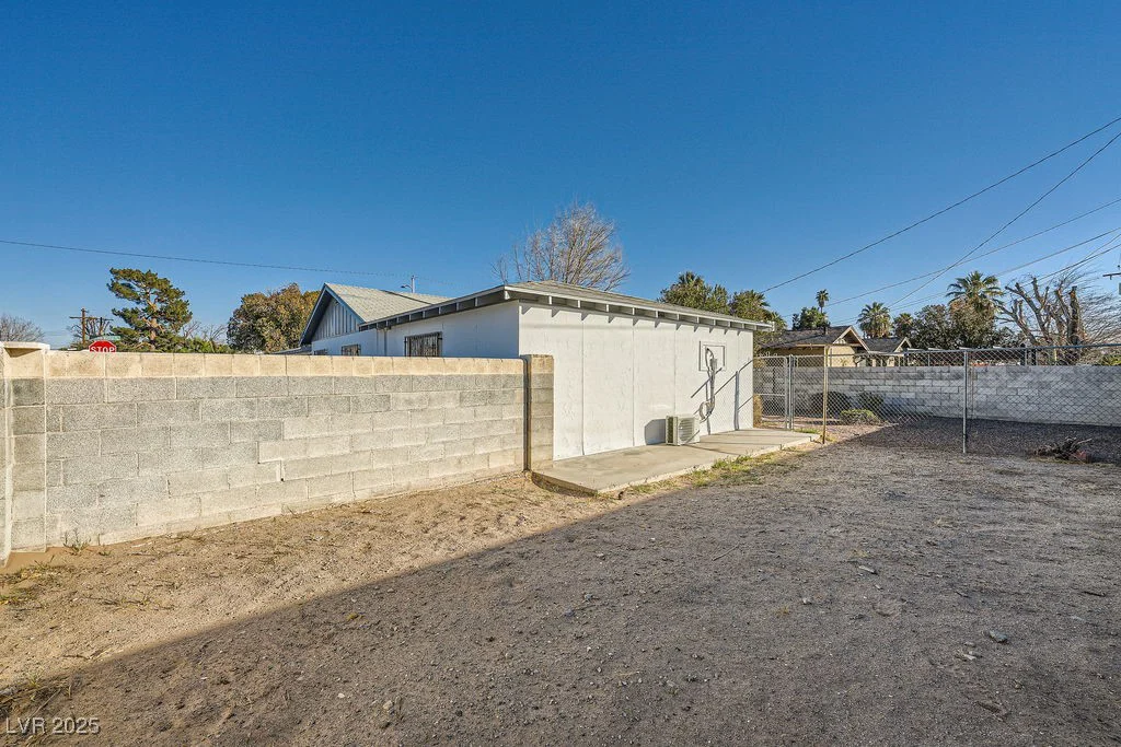 200 Rancho Vista, Las Vegas, NV 89106