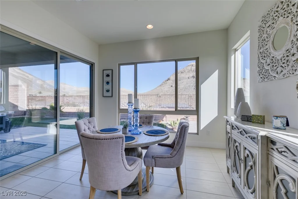 11130 Red Yucca, Las Vegas, NV 89138