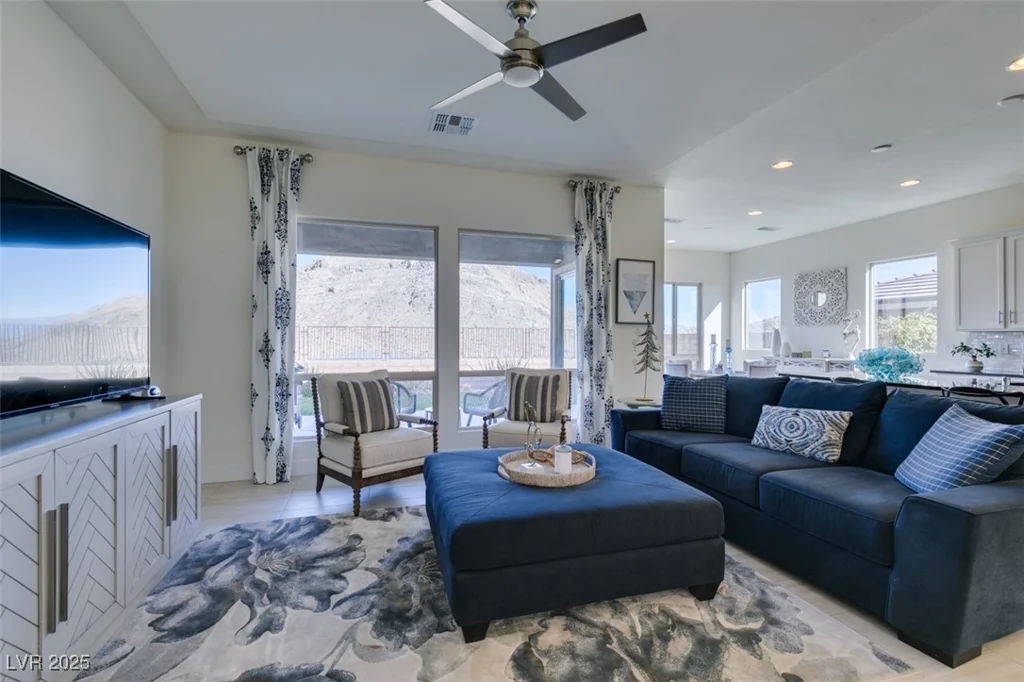11130 Red Yucca, Las Vegas, NV 89138