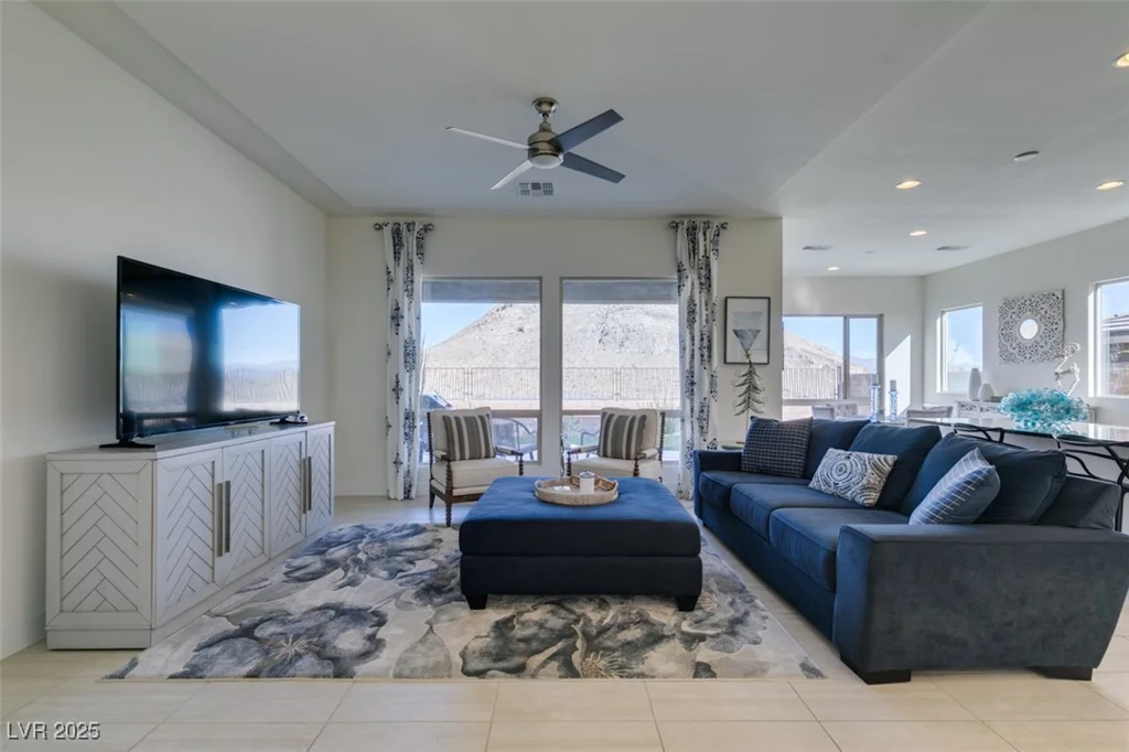 11130 Red Yucca, Las Vegas, NV 89138