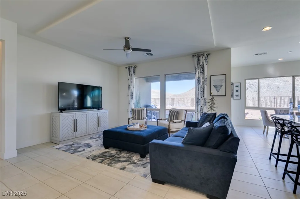 11130 Red Yucca, Las Vegas, NV 89138