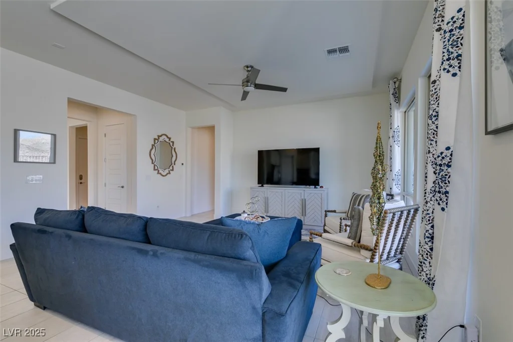 11130 Red Yucca, Las Vegas, NV 89138