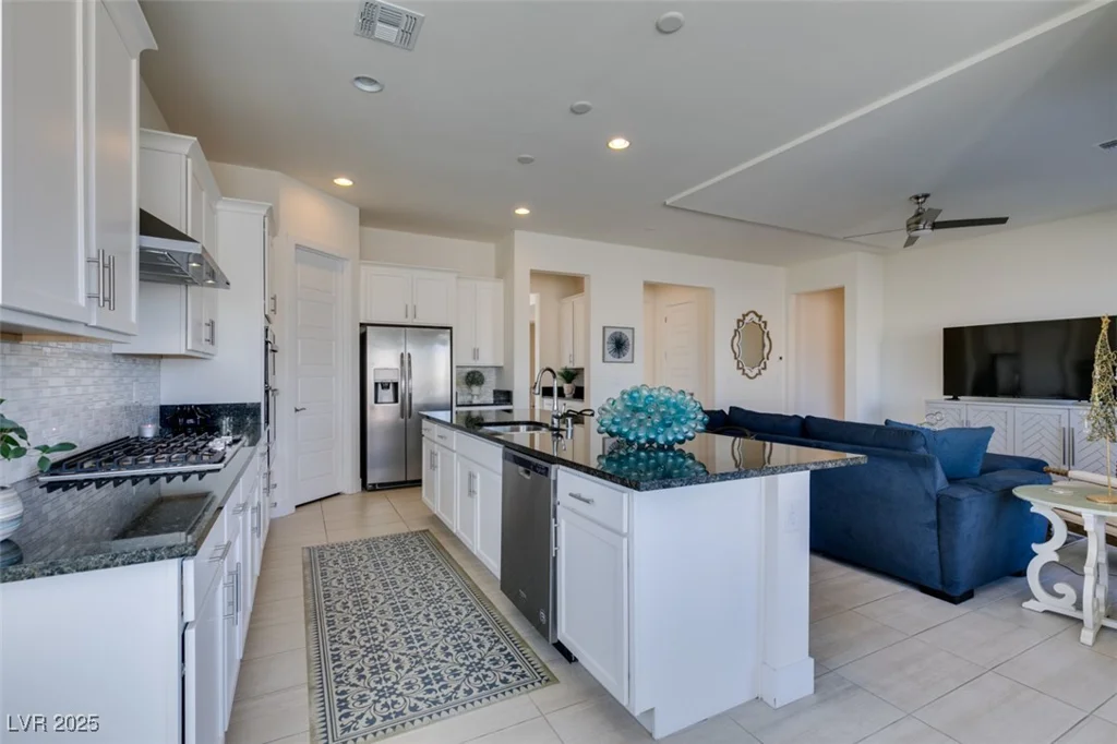 11130 Red Yucca, Las Vegas, NV 89138