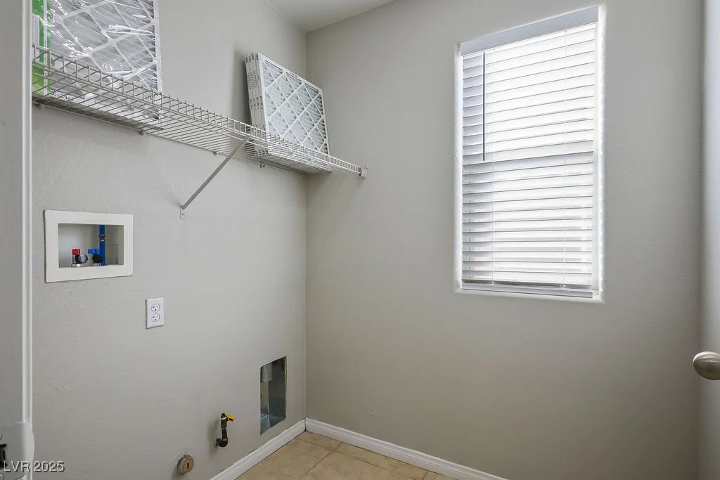 9328 Black Wolf, Las Vegas, NV 89178