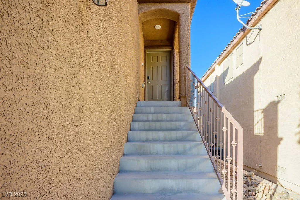 9328 Black Wolf, Las Vegas, NV 89178