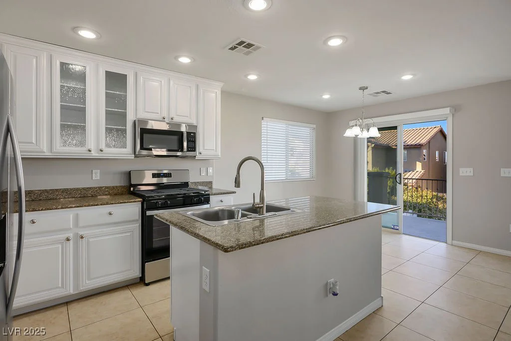 9328 Black Wolf, Las Vegas, NV 89178