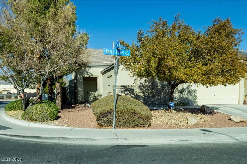 904 Kevin Baker, North Las Vegas, NV 89086