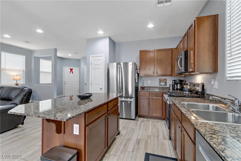 10810 Hunters Green, Las Vegas, NV 89166
