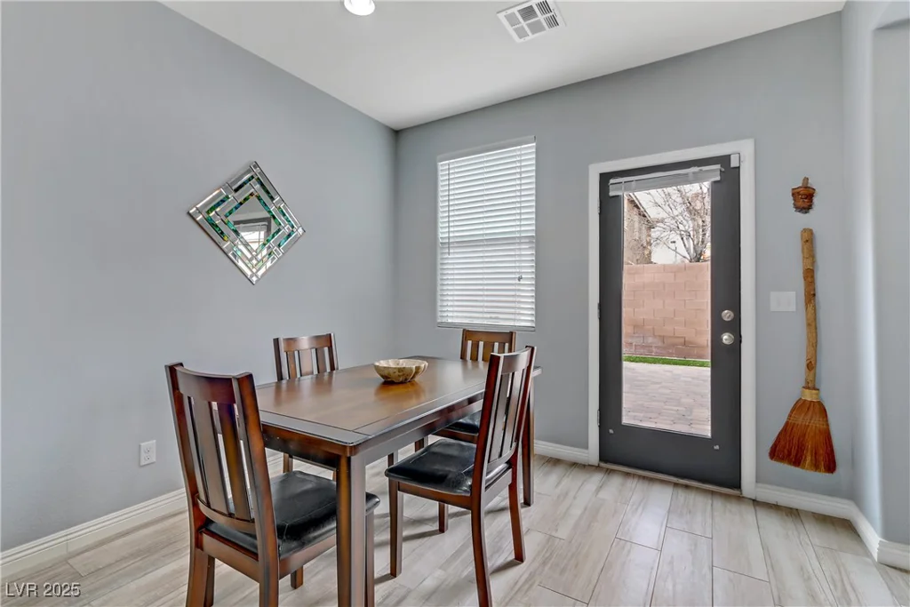 10810 Hunters Green, Las Vegas, NV 89166