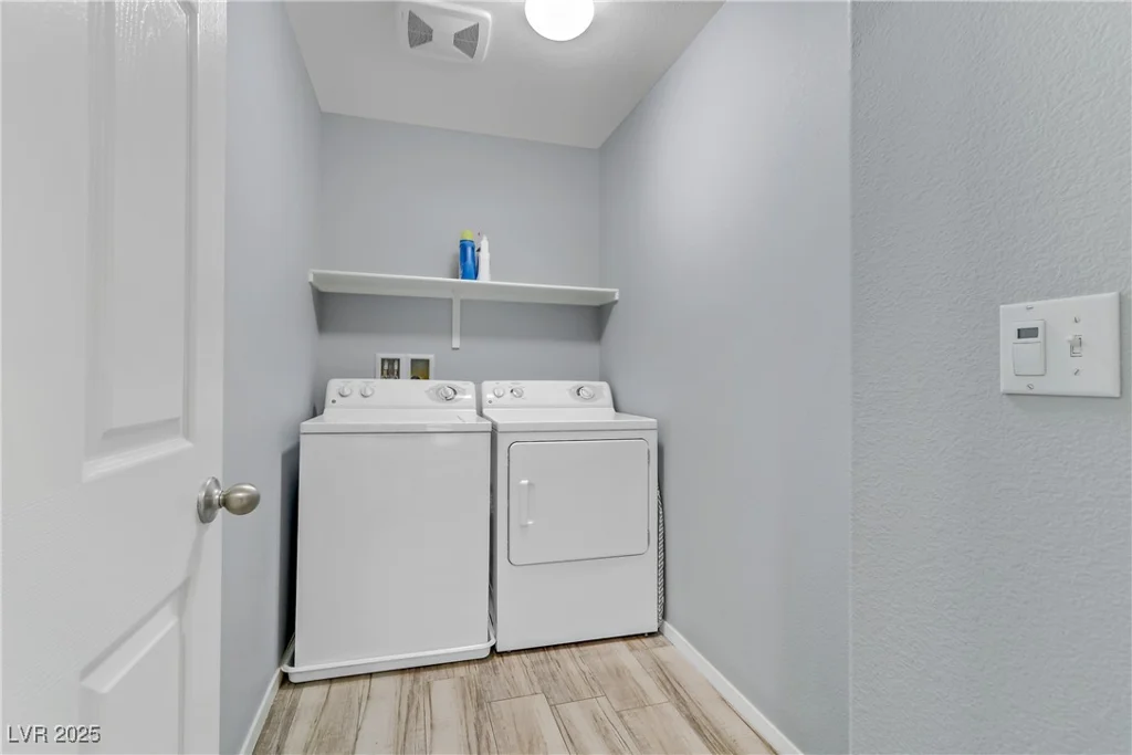 10810 Hunters Green, Las Vegas, NV 89166