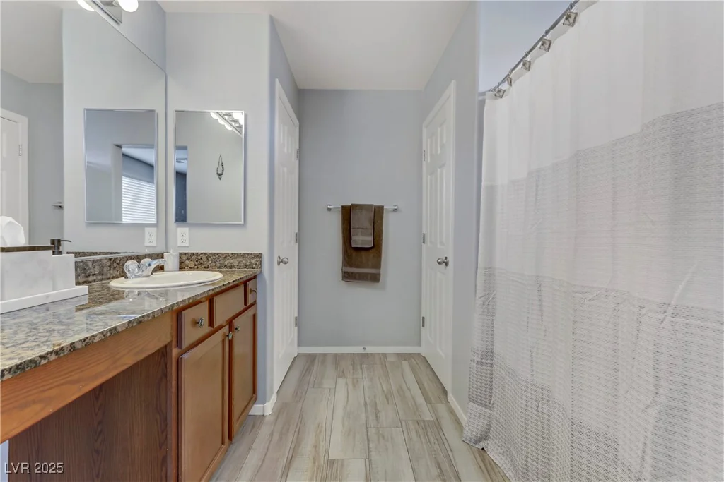 10810 Hunters Green, Las Vegas, NV 89166