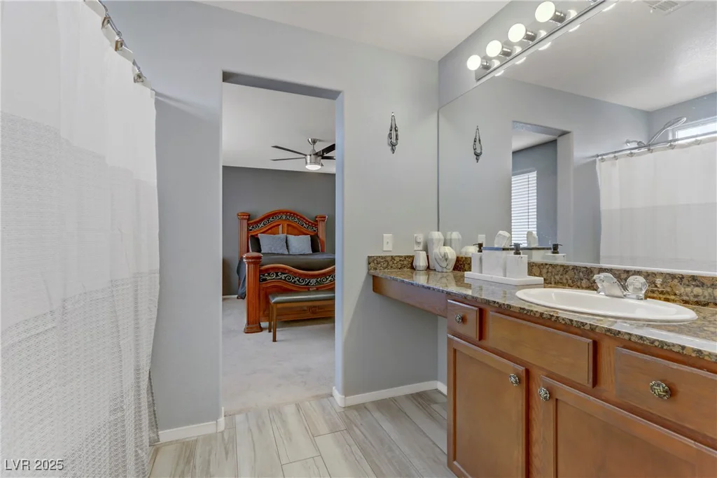 10810 Hunters Green, Las Vegas, NV 89166