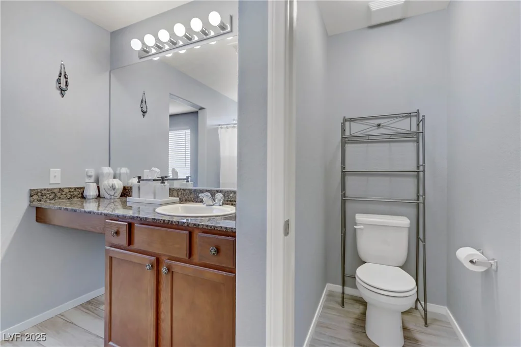 10810 Hunters Green, Las Vegas, NV 89166