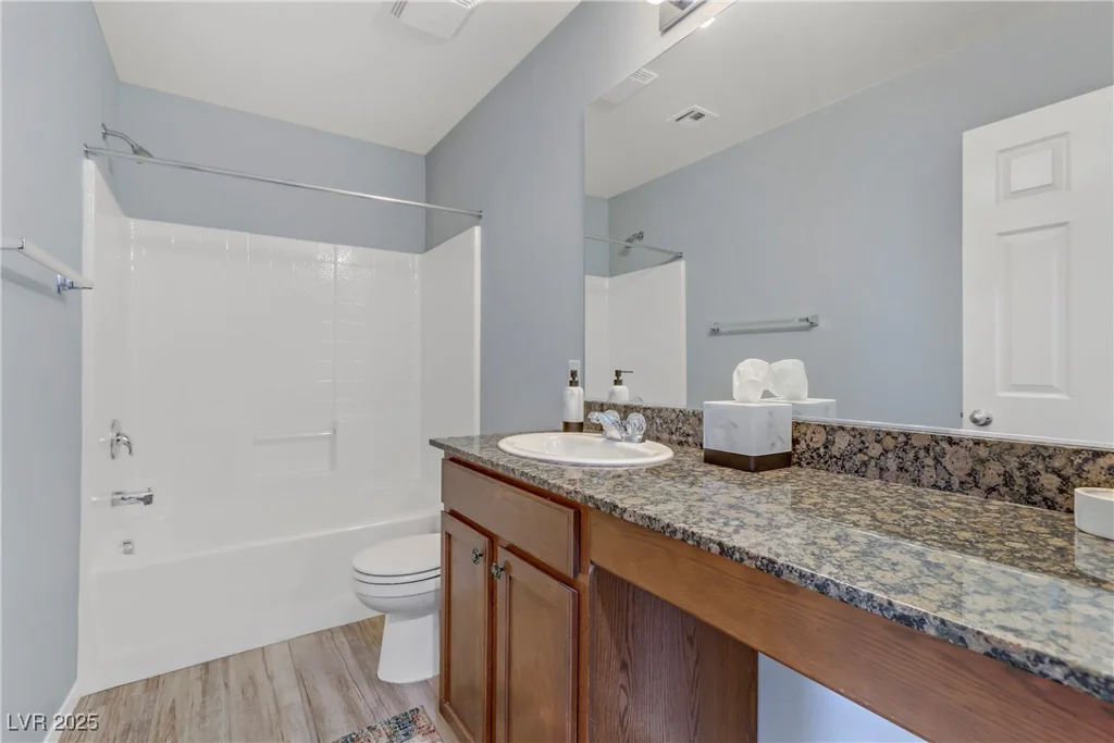 10810 Hunters Green, Las Vegas, NV 89166