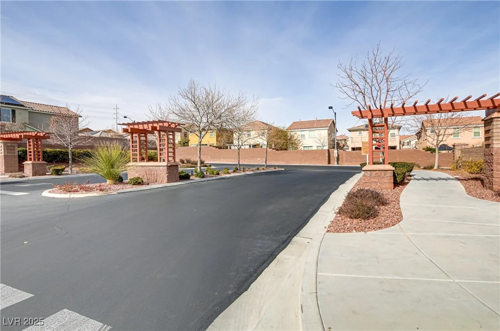 10810 Hunters Green, Las Vegas, NV 89166