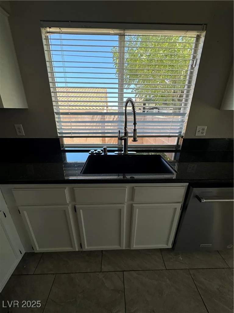 707 Arrowhead, Henderson, NV 89002