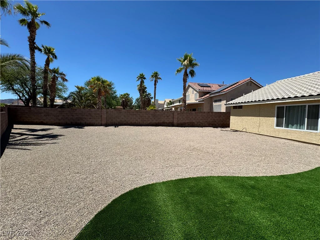 707 Arrowhead, Henderson, NV 89002