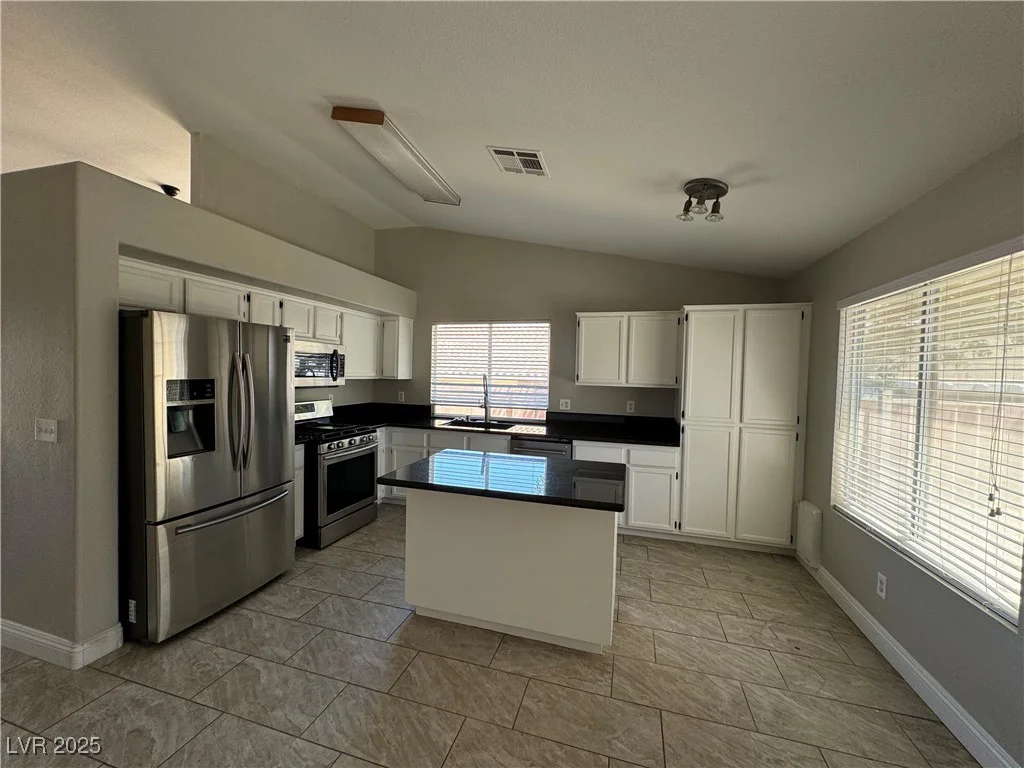 707 Arrowhead, Henderson, NV 89002