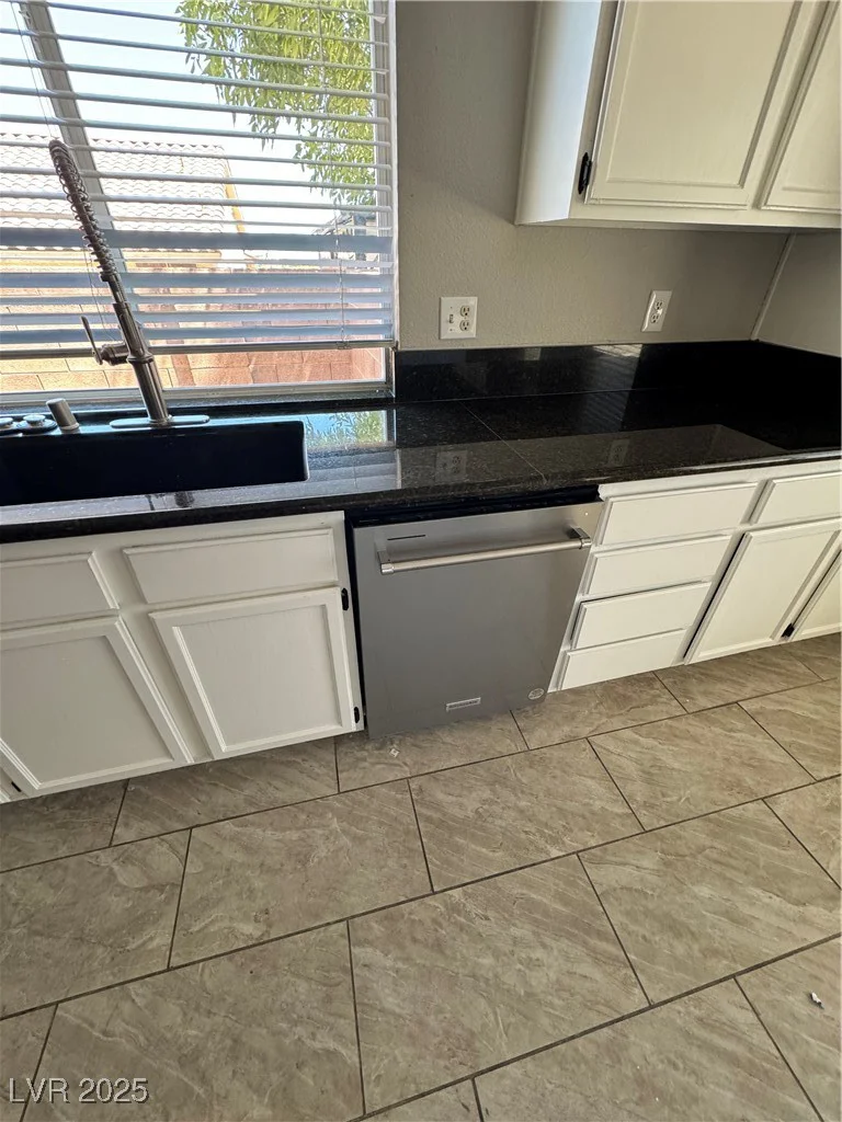 707 Arrowhead, Henderson, NV 89002