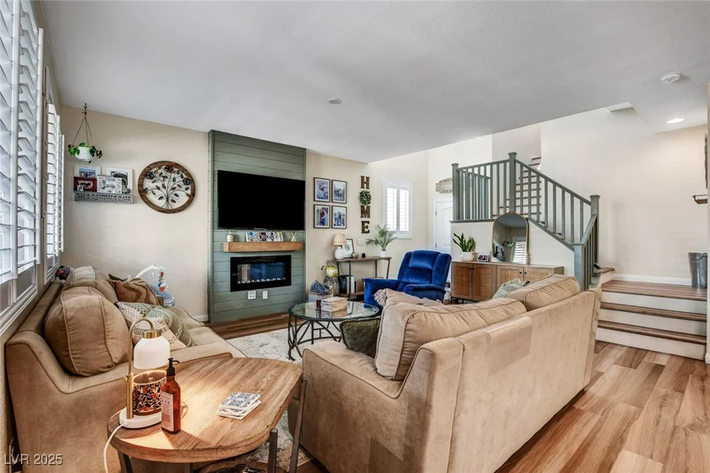 10456 Skye Knoll, Las Vegas, NV 89166