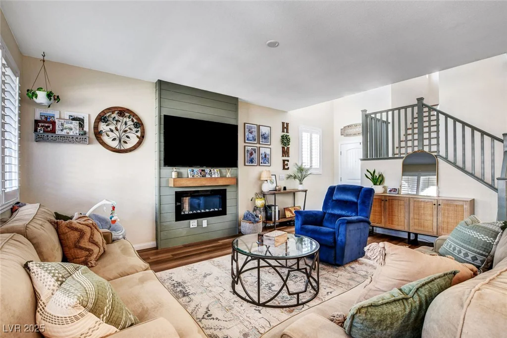 10456 Skye Knoll, Las Vegas, NV 89166