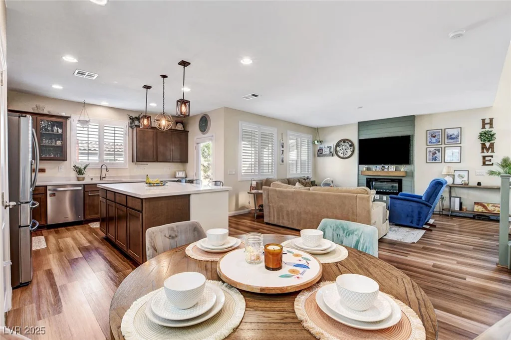 10456 Skye Knoll, Las Vegas, NV 89166