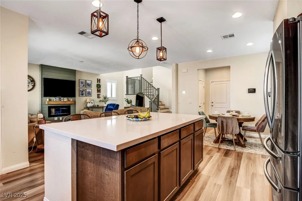 10456 Skye Knoll, Las Vegas, NV 89166