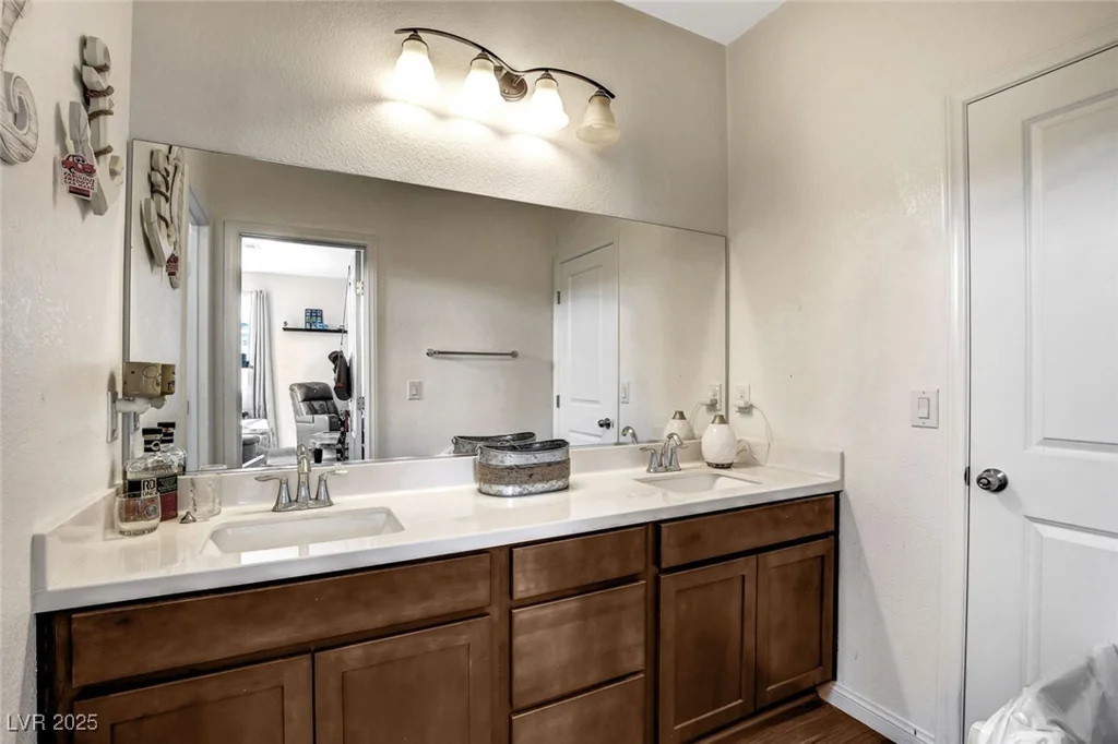 10456 Skye Knoll, Las Vegas, NV 89166