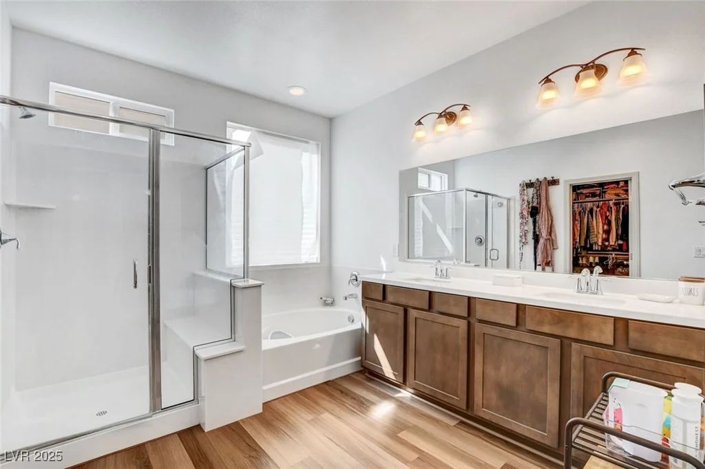 10456 Skye Knoll, Las Vegas, NV 89166