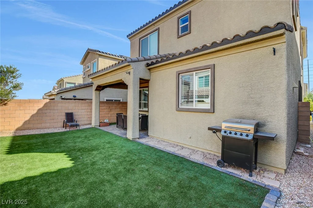 10456 Skye Knoll, Las Vegas, NV 89166