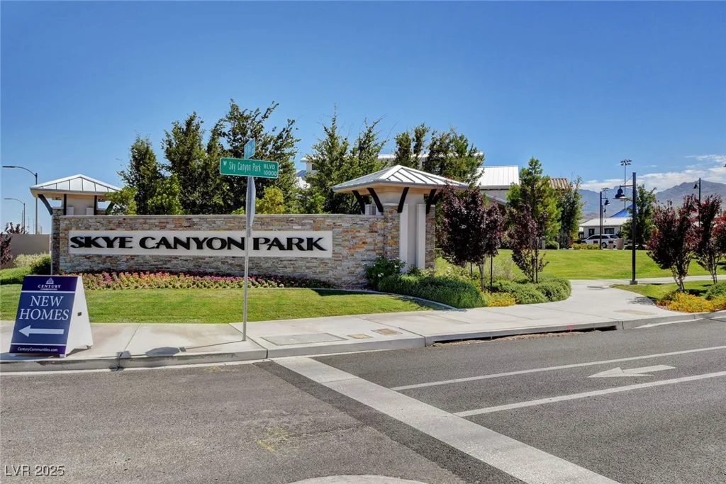 10456 Skye Knoll, Las Vegas, NV 89166