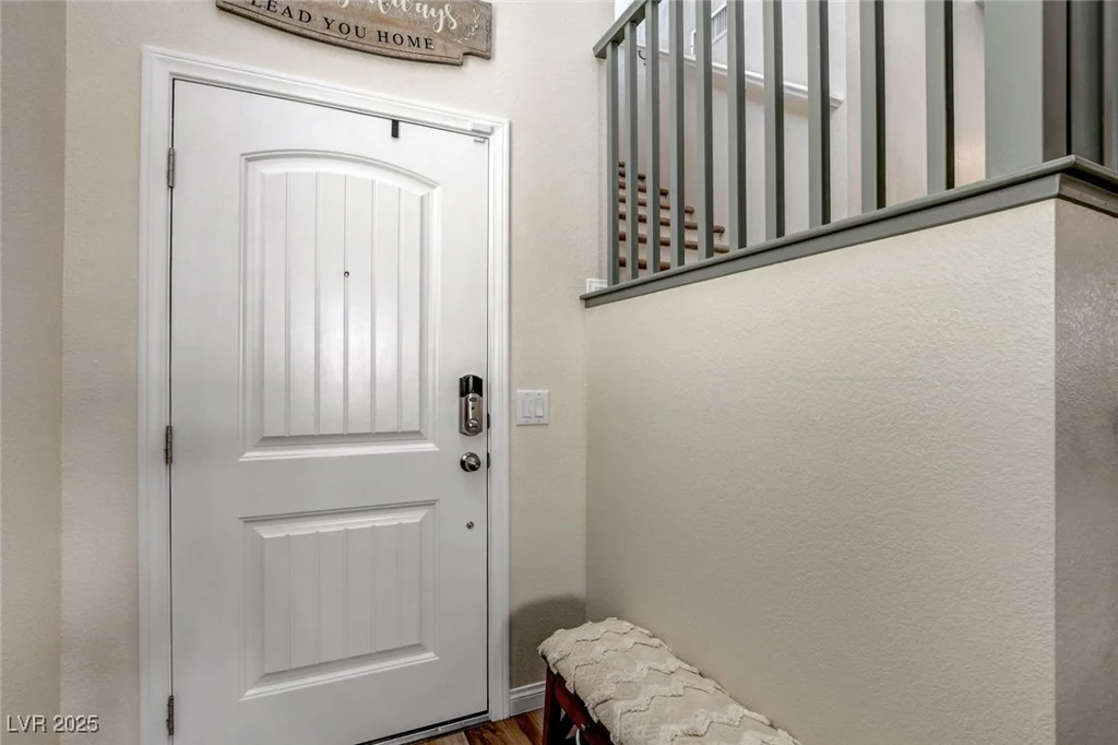 10456 Skye Knoll, Las Vegas, NV 89166
