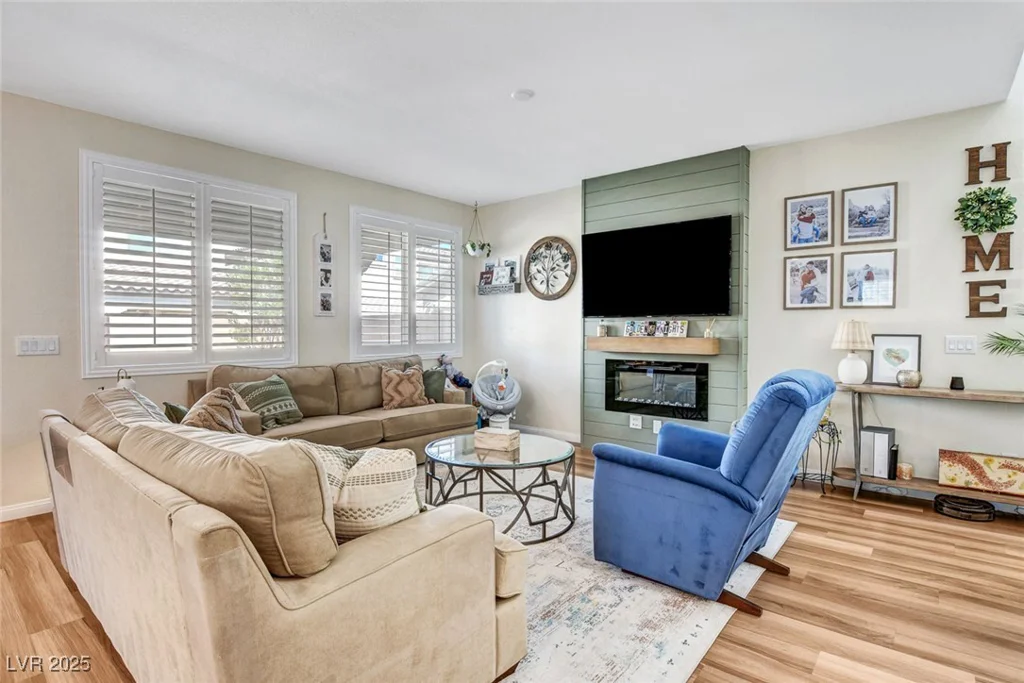 10456 Skye Knoll, Las Vegas, NV 89166