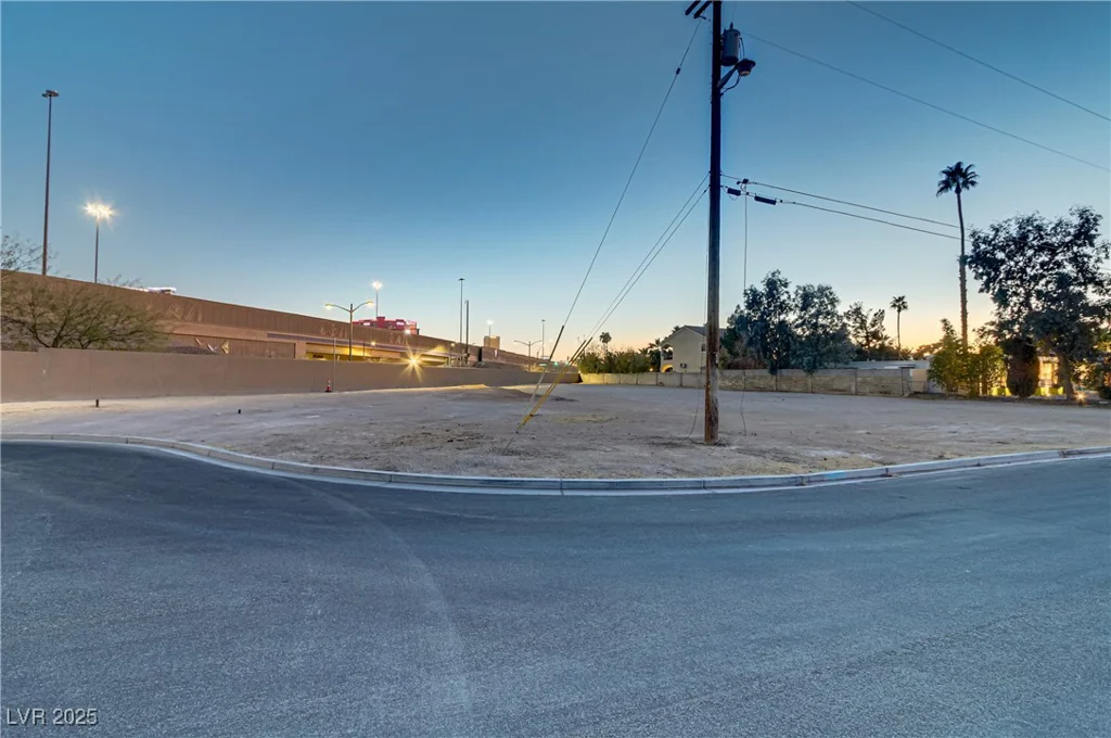 Silver, Las Vegas, NV 89102