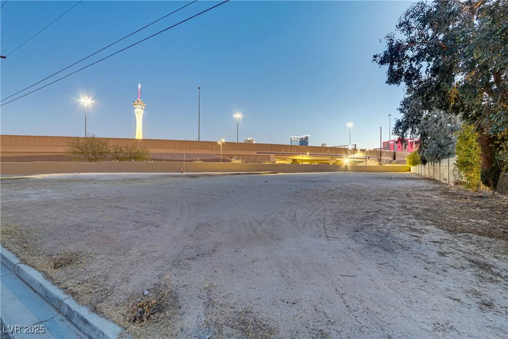 Silver, Las Vegas, NV 89102