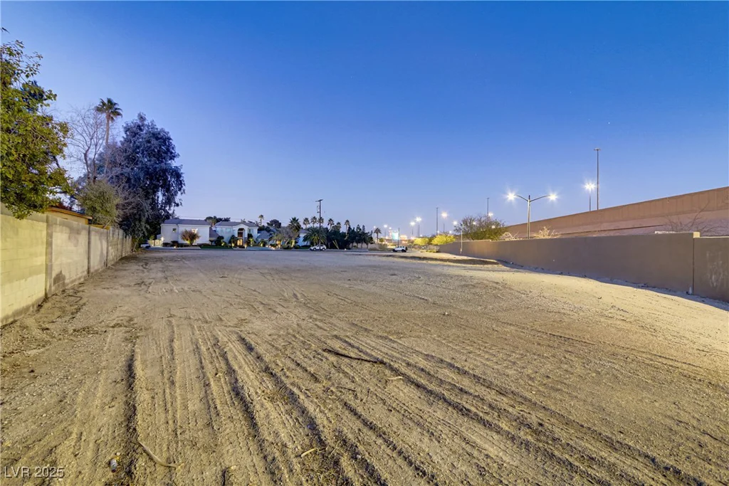 Silver, Las Vegas, NV 89102