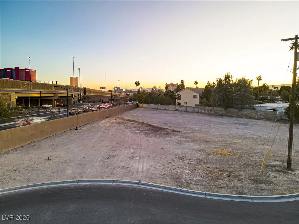 Silver, Las Vegas, NV 89102