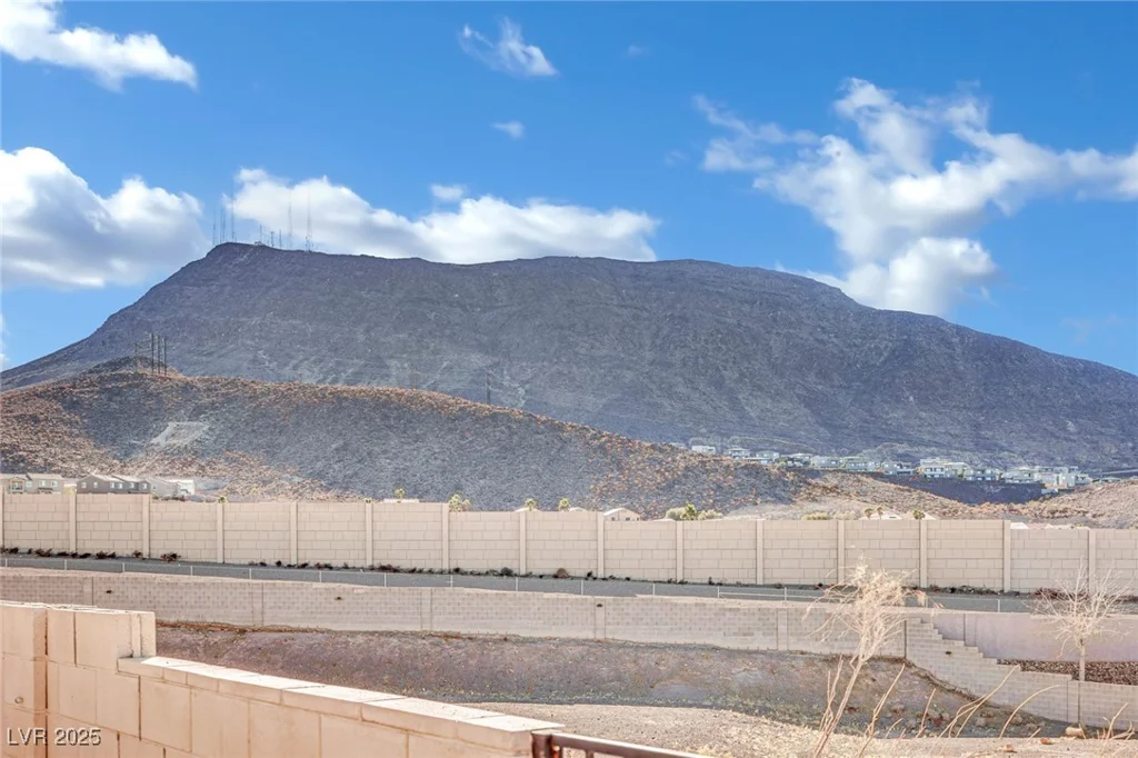 476 Tiger Lily, Henderson, NV 89015