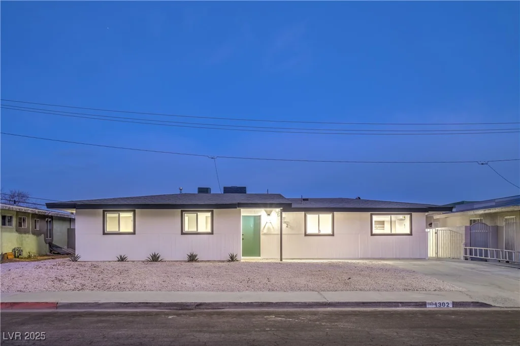1302 Cherokee, Las Vegas, NV 89106