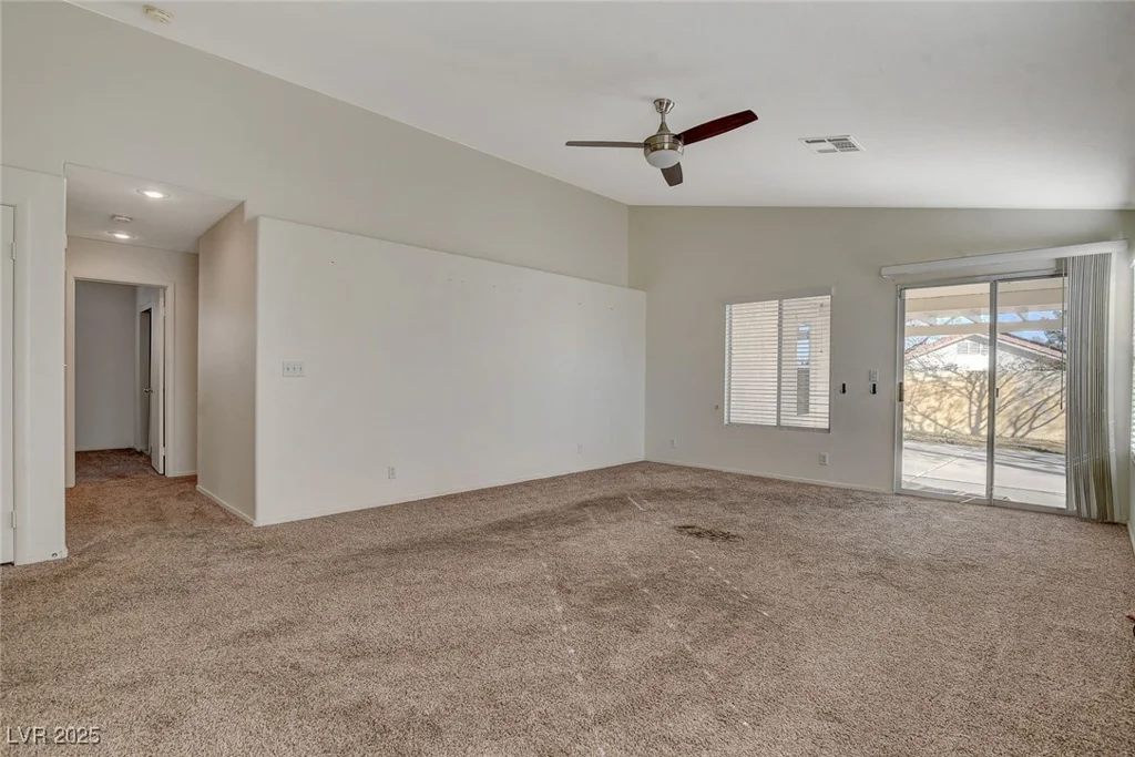 7300 Mountain Thicket, Las Vegas, NV 89131