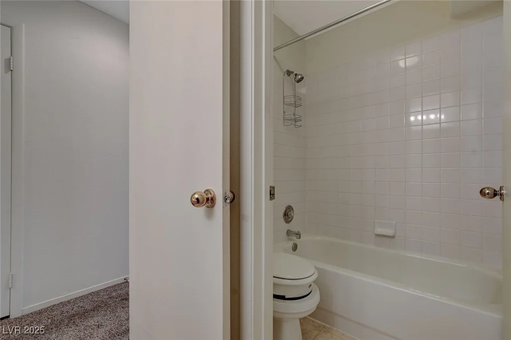 7300 Mountain Thicket, Las Vegas, NV 89131