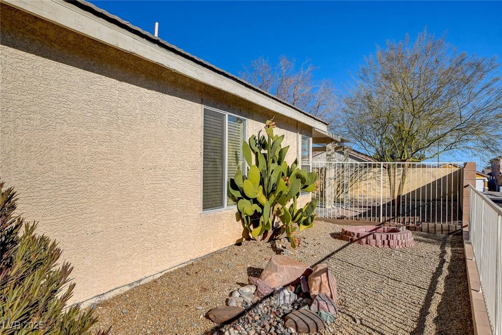 7300 Mountain Thicket, Las Vegas, NV 89131