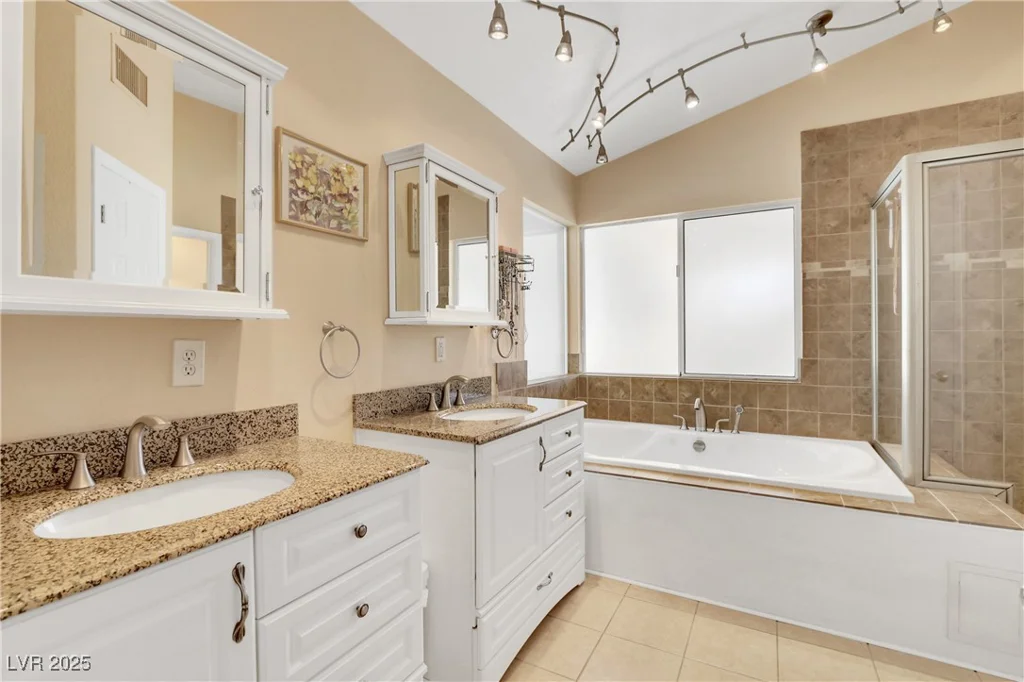 928 Carmel Shores, Las Vegas, NV 89128